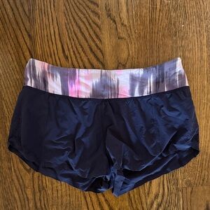 lululemon athletica Women's Purple/Navy Shorts with Pink Patterned Waistband